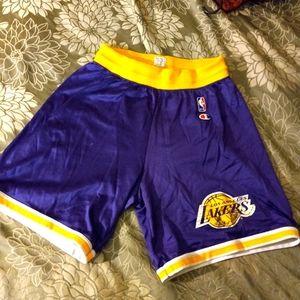 Vintage Champion Lakers short size L (36-38)